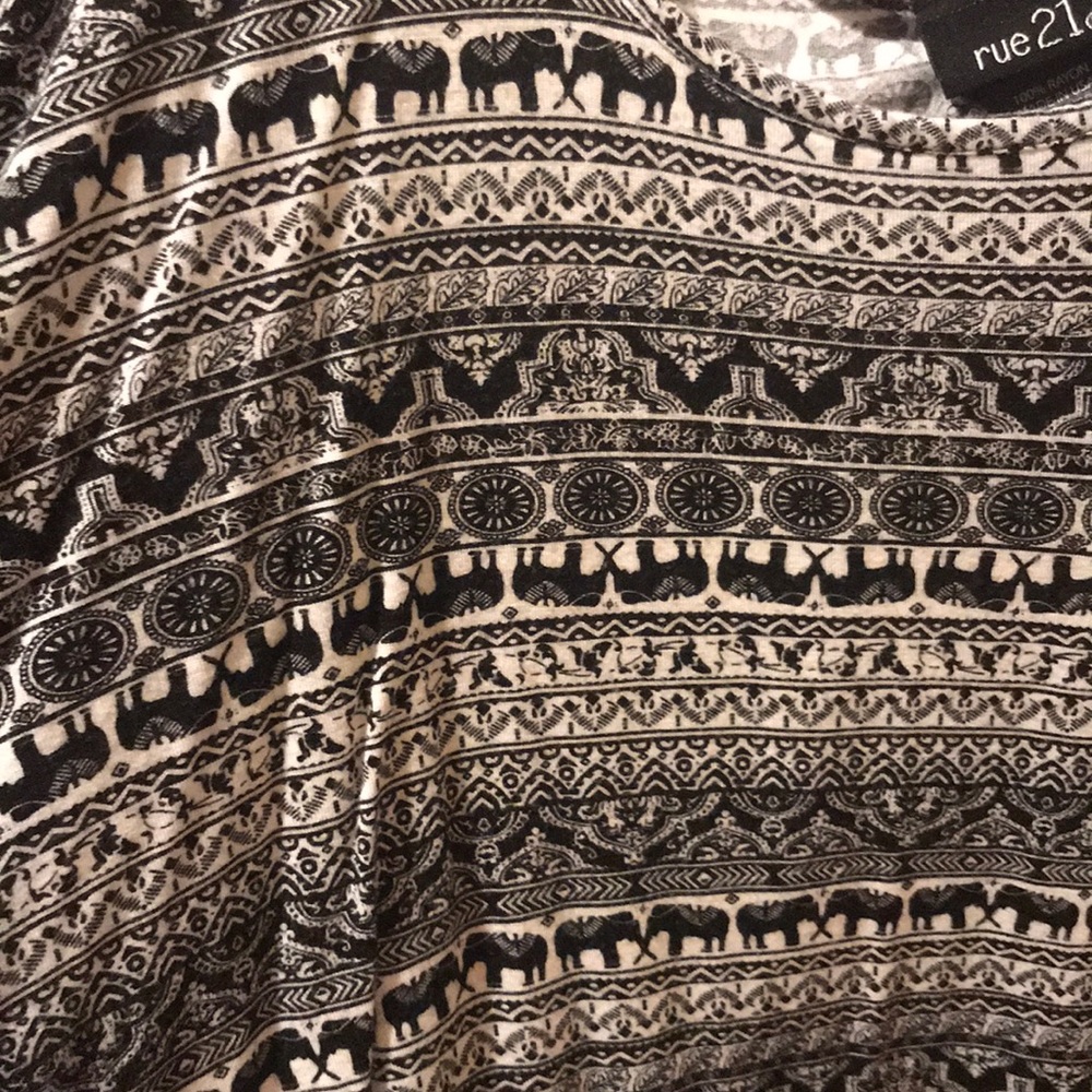 Tank top - Picture 2 of 3